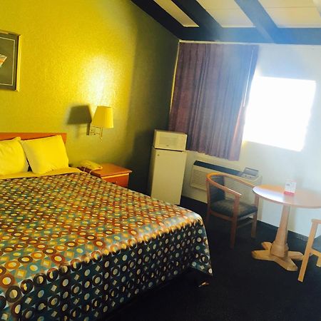 Travelodge By Wyndham New Braunfels Extérieur photo