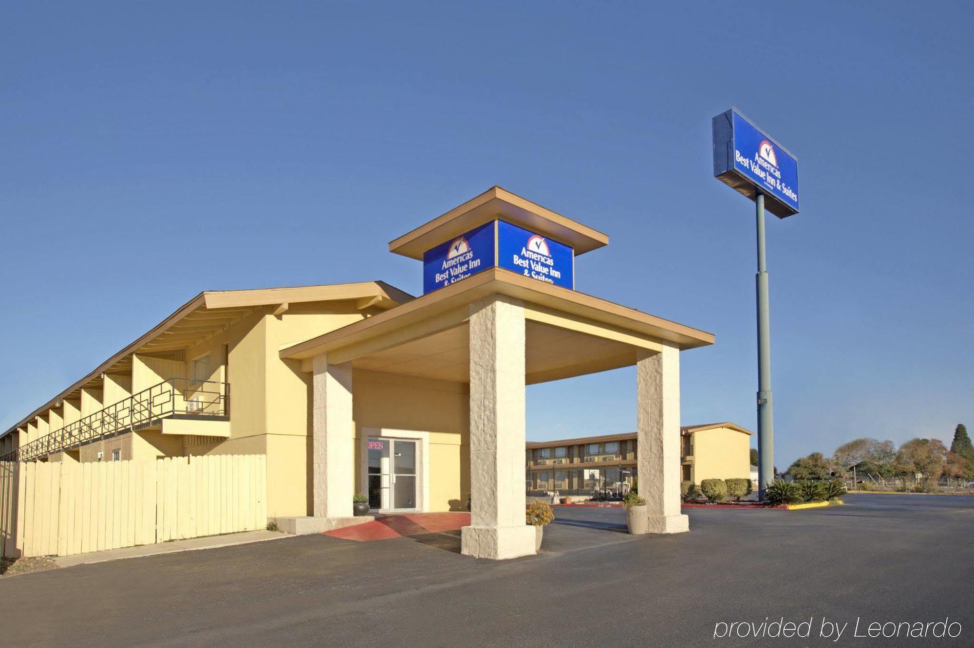 Travelodge By Wyndham New Braunfels Extérieur photo