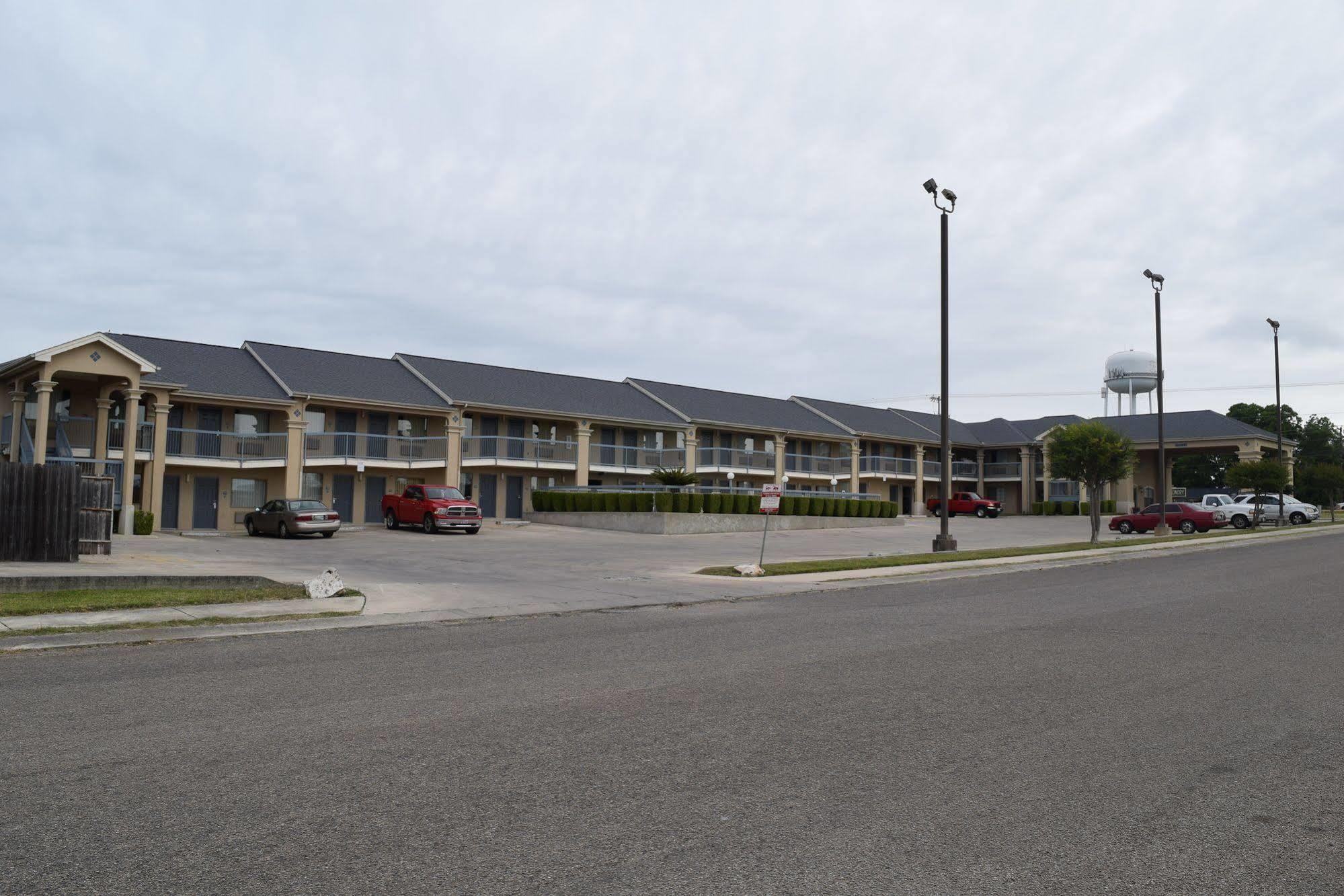 Travelodge By Wyndham New Braunfels Extérieur photo