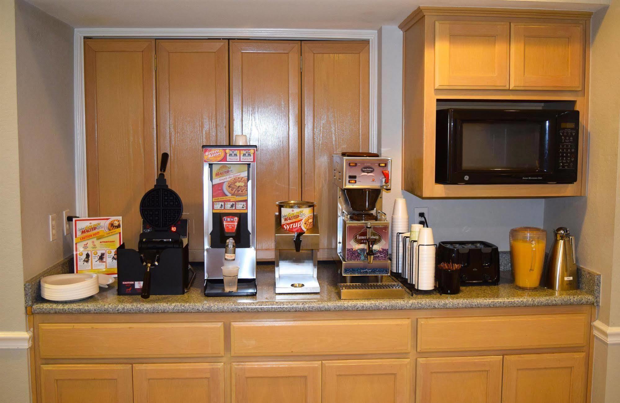 Travelodge By Wyndham New Braunfels Extérieur photo